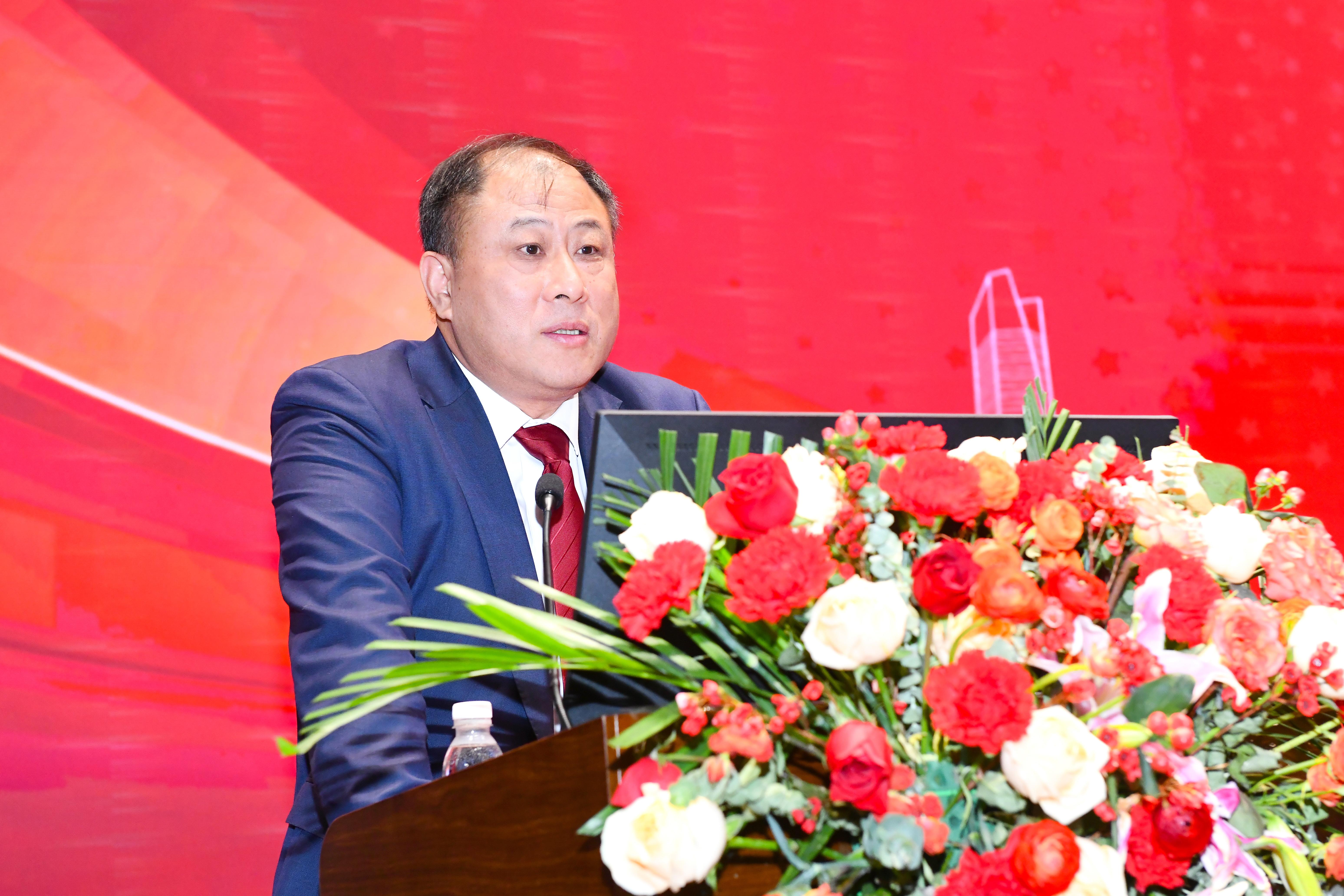向陽而生，破局進(jìn)取 | 中建聯(lián)合2023年度總結(jié)表彰暨2024年迎新大會勝利召開(圖1)